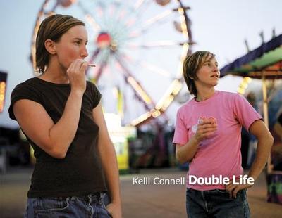 Kelli Connell: Double Life - Connell, Kelli (Photographer), and Bright, Susan (Text by), and Bey, Dawoud (Contributions by)