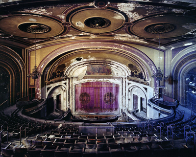 Movie Theaters - Marchand, Yves (Photographer), and Meffre, Romain (Photographer), and Melnick, Ross (Text by)