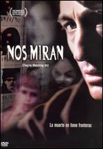 Nos Miran
