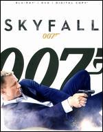 Skyfall [2 Discs] [Includes Digital Copy] [UltraViolet] [Blu-ray/DVD]