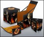 The Hunger Games [2 Discs] [Blu-ray/DVD] [Includes Digital Copy]