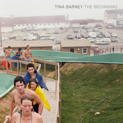 Tina Barney: The Beginning - Barney, Tina (Photographer), and Welling, James (Text by)