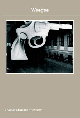 Weegee - Photofile - - Weegee (Photographer), and Fellig, Arthur (Photographer), and Laude, Andre (Introduction by)